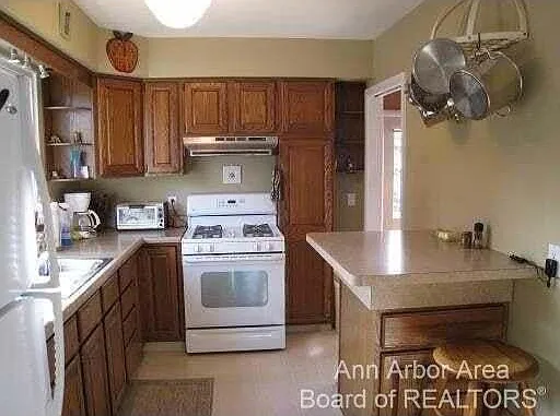 7425 Ann Arbor St — Photo 5