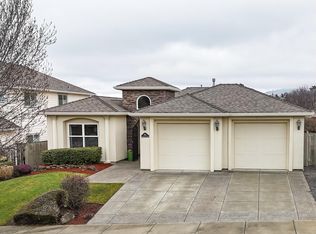 3821 Sherwood Park Dr, Medford, OR