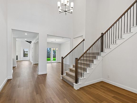 3rd image of 12910 Whitewater Way