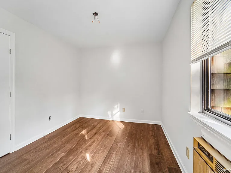 500 Central Park Ave #237 — Photo 10