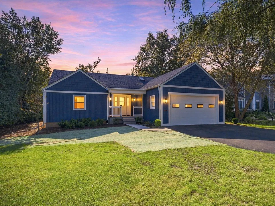 3309 Meadow Ln