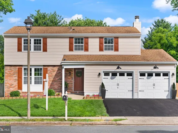 408 Cherry Ln NE, Leesburg, VA 20176