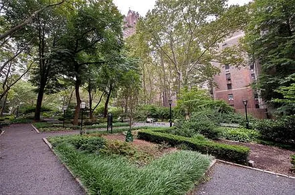 Rented by Douglas Elliman | media 44