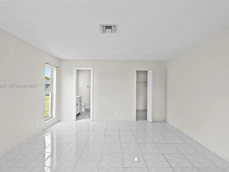 3165 NW 116th Ave — Photo 12