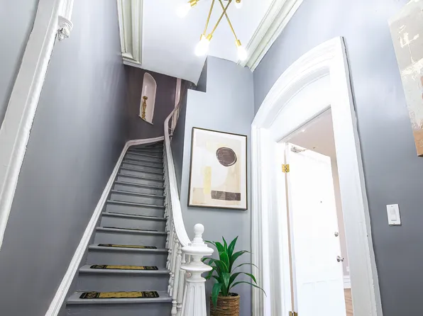 234 Lark St #1, Albany, NY 12210