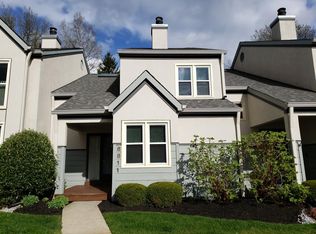 8811 Montgomery Rd #6, Cincinnati, OH 45236