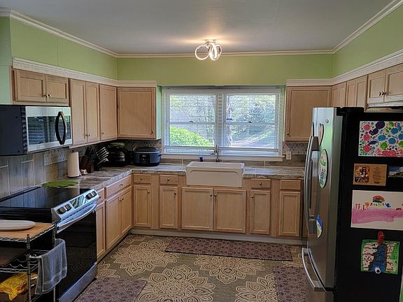4th image of 105 Sue Ann Dr