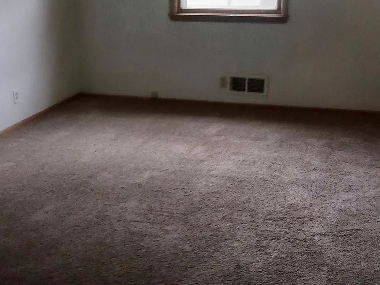 1300 S Blauvelt Ave — Photo 14