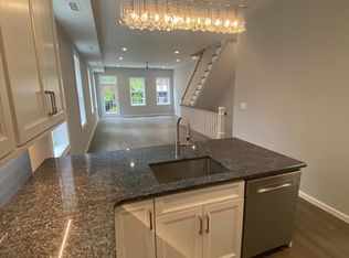 2016 Spruce St, Philadelphia, PA 19103