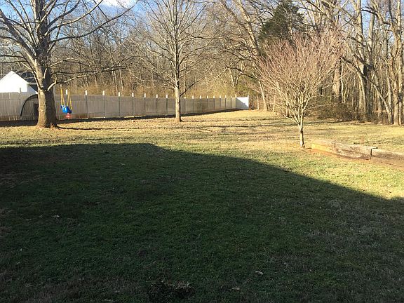 5th image of 3405 Mary Ave
