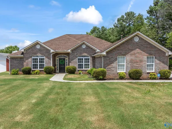 1689 Capshaw Rd NW, Madison, AL 35757