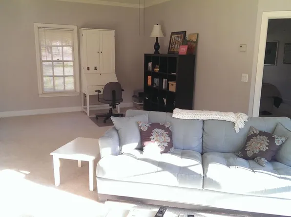 120 Hidden Falls Ln, Sandy Springs, GA 30328