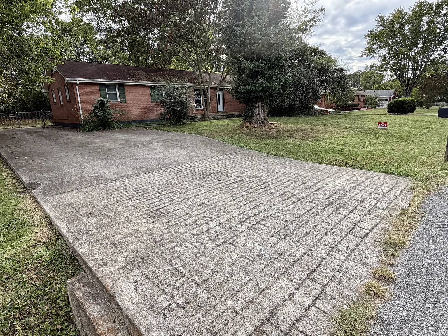 4 bed, 1580 sqft, $1,450 — Photo 2
