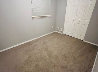 26644 Groveland St, Roseville, MI 48066