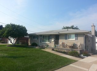 14120 Wedgewood Rd, Sterling Heights, MI 48312