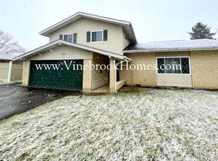 320 Blairwood Dr, Dayton, OH 45426