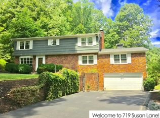 719 Susan Ln, Martinsville, VA 24112