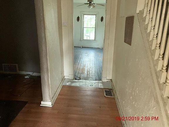 3rd image of 35 Illinois Ave