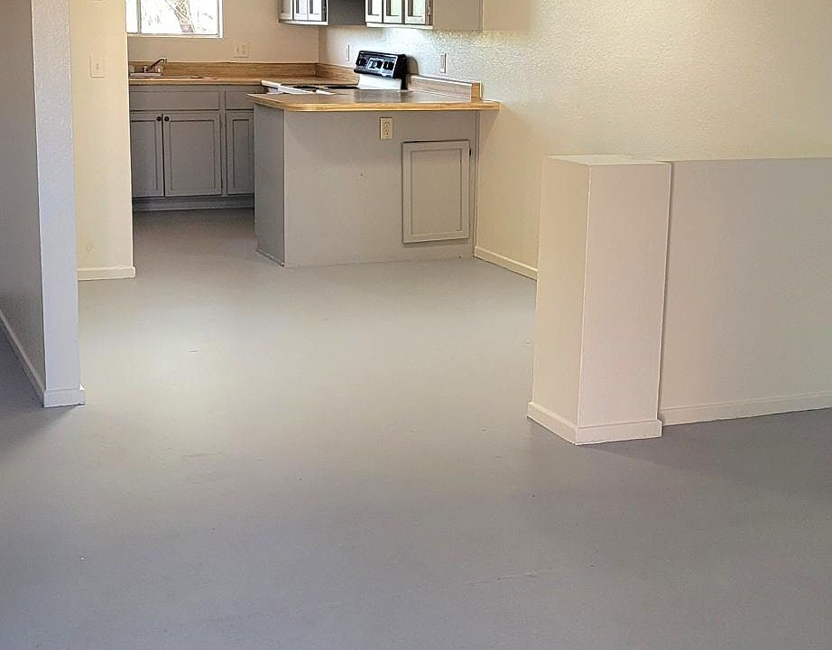 1st image of 2829 N Estrella Ave #2