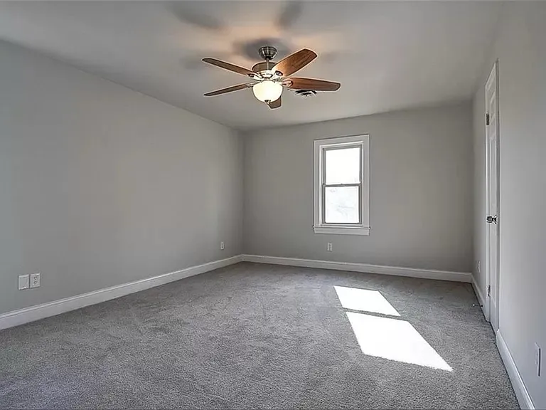 4001 Chesapeake Ave — Photo 5