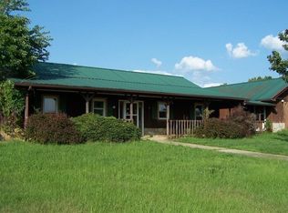 100 Noble Wallace Rd, Morgantown, KY 42261