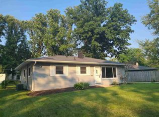 6111 Oakmont Rd, Fort Wayne, IN 46816