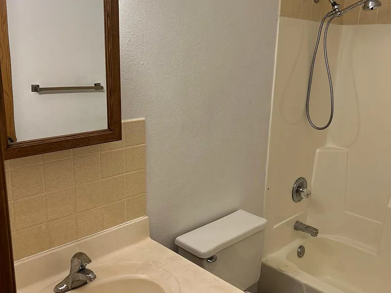 537 Vicksburg Dr #12 — Photo 10