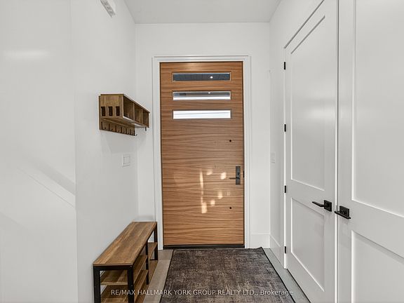 4th image of 404 Cox Mill Rd