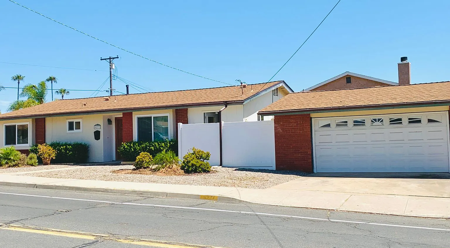 Beautiful And Spacious 3bd/2ba Home In Clairemont! Only $4,295/Mo! - Available September — Photo 1