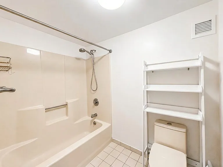 5 Linden St #2H — Photo 12