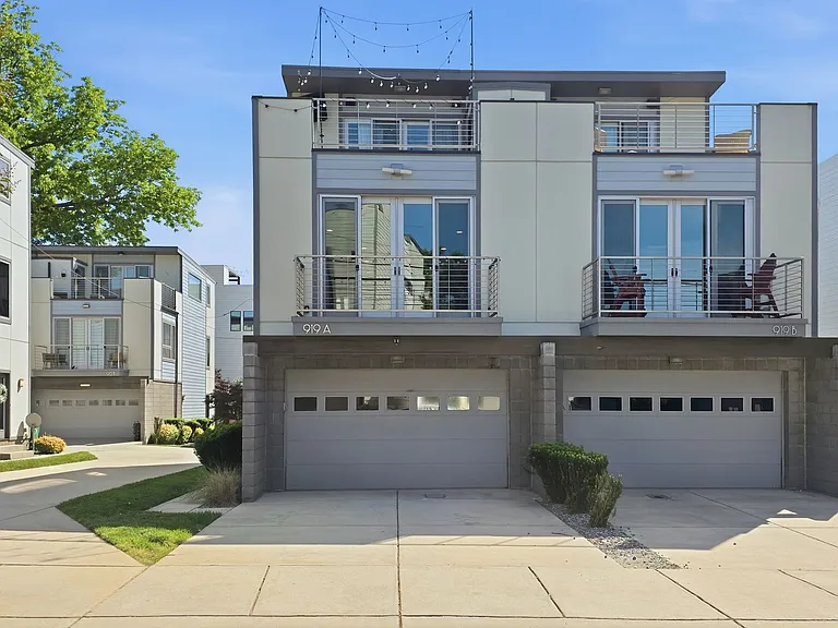 919 Westbrook Dr #A — Photo 14