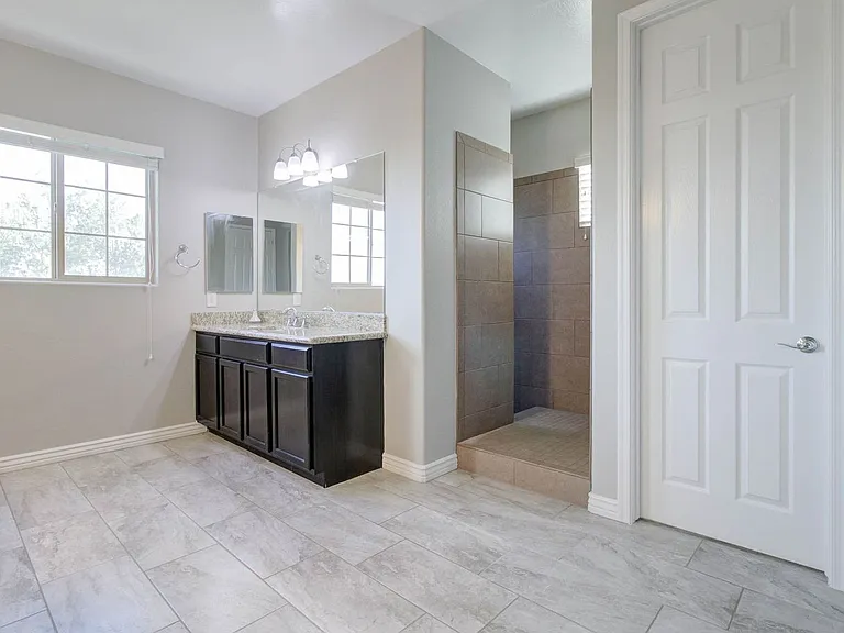 4617 E Walter Way — Photo 34