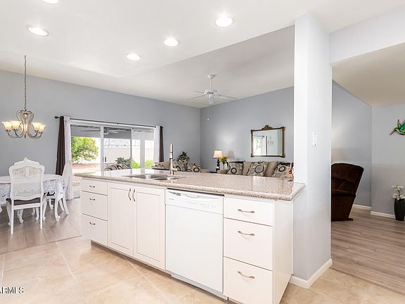 4th image of 11157 W PALMERAS Drive