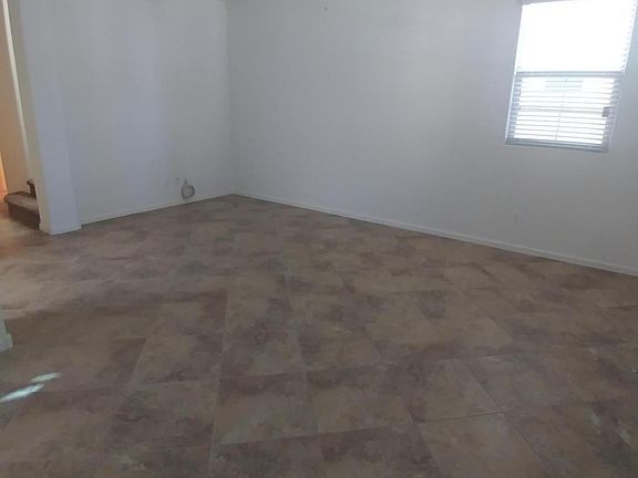 3rd image of 3122 S Scarlet Ln