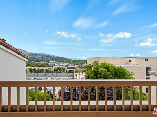 23908 De Ville Way APT A, Malibu, CA 90265