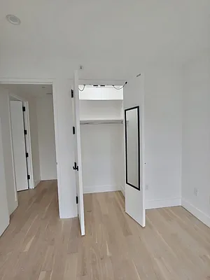 Rented by Carnegie Management Inc | media 23