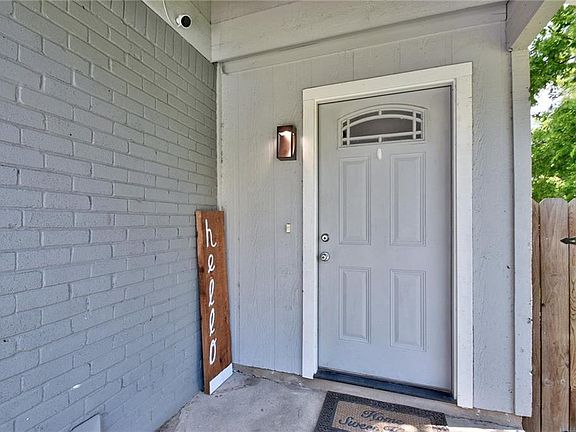 5th image of 1905 Townesouth Cir #B