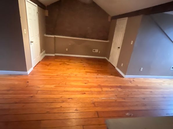 1375 Iowa St #1