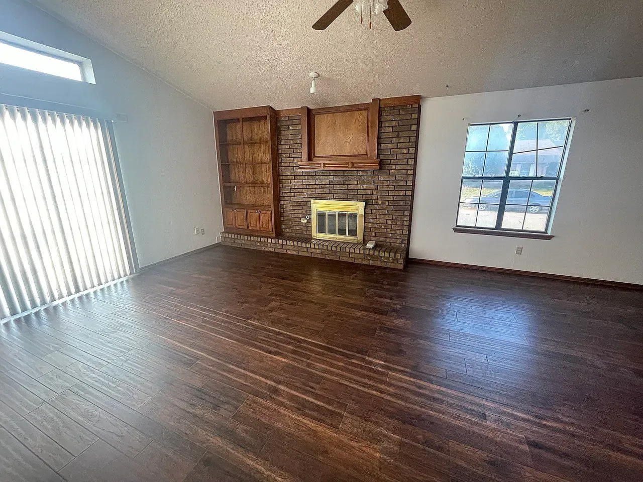 3 bed, 1500 sqft, $1,600 — Photo 4