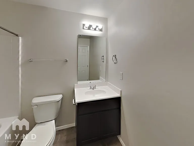 2923 Russell Rd — Photo 16