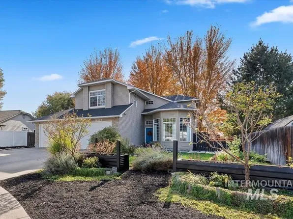 8475 W Beachside Ct, Garden City, ID 83714