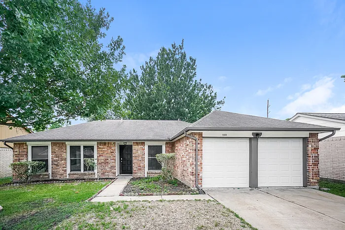 13323 Tara Oak Dr