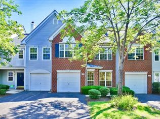 804 Well Sweep Rd, Whitehouse Station, NJ 08889