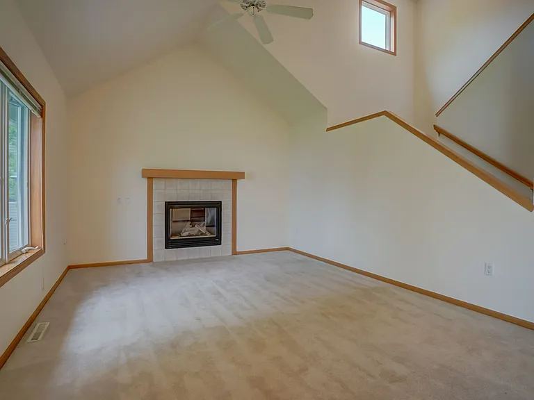 865-867 Harper Dr — Photo 16