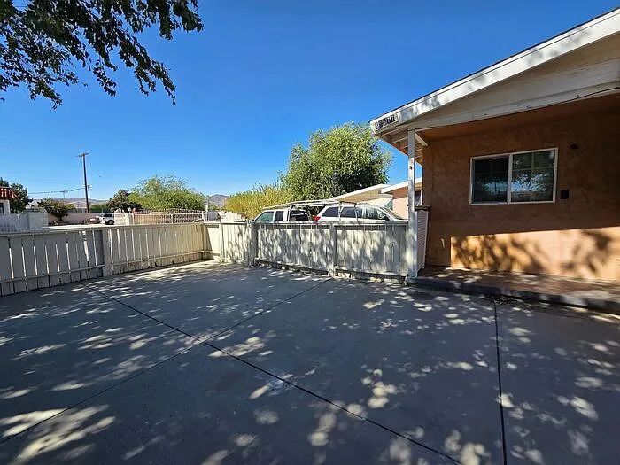 38577 Friendly Ave — Photo 2