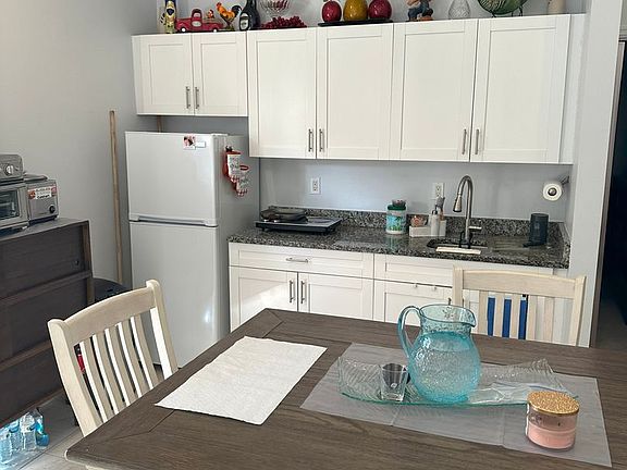 4th image of 2861 Tropicana Blvd #B1