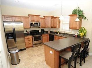 6 Shady Hollow Ln, Greer, SC 29651
