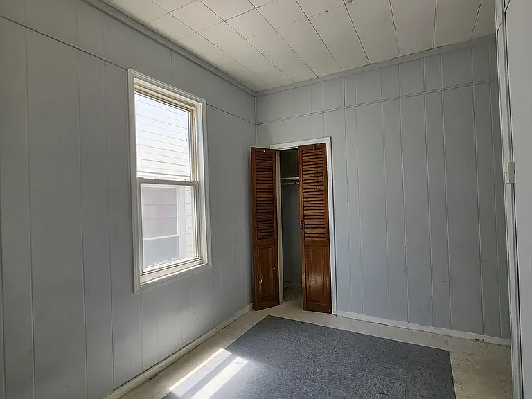 96 Brown Pl #A — Photo 14