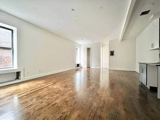 Rented by Doorway NYC, LLC | media 13