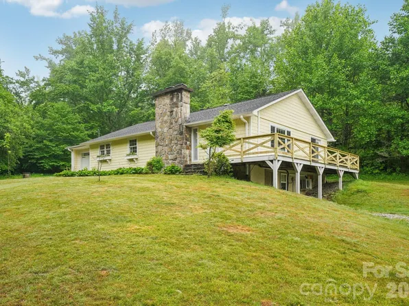 434 Dovers Branch Rd, Burnsville, NC 28714